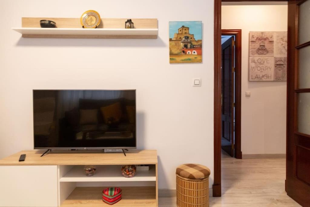 El Patio De La Vina By Gades Gestion Apartment Cadiz Bagian luar foto